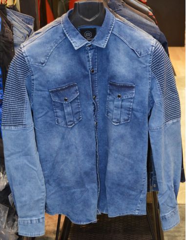 Jean jacket for men distressed and logo  Model 4