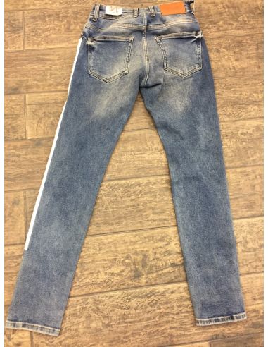 Men's denim blue jeans with pockets