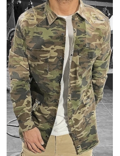 Man's full shirt with pocket