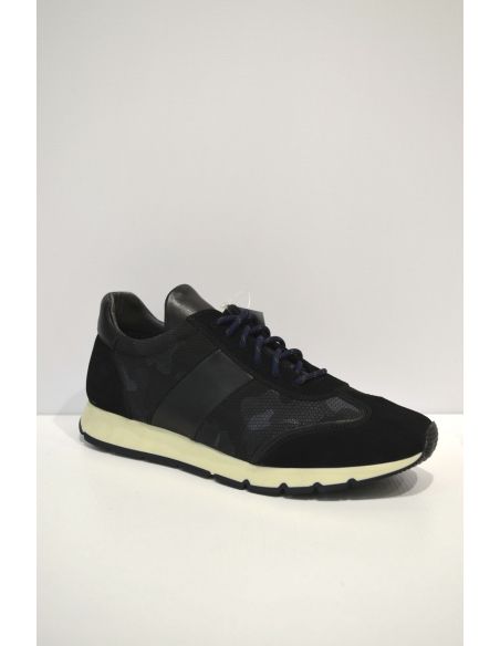 Black Leather Casual Sneaker