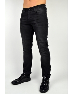 Blackzi cream P8025 2